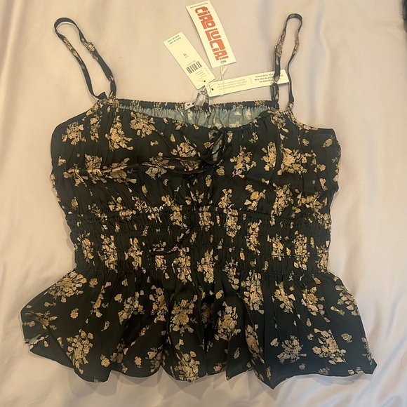 CIAO LUCIA PAVIO SHIRRED TOP - Medium - Picture 5 of 9